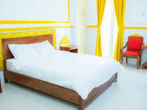 King Villa Hotel
