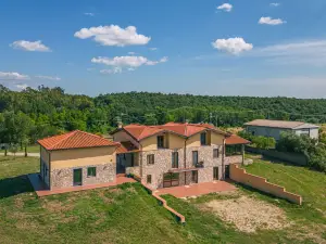 Villa Tuscia Apartments