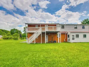 Cozy Clearfield Apartment - 3 Mi to Downtown!