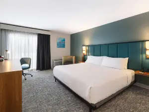 Wingate by Wyndham Geneva at Spire Academy