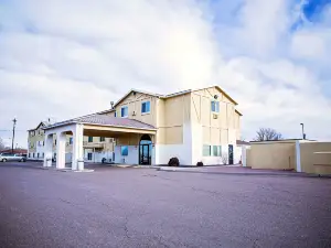 Super 8 by Wyndham Holbrook
