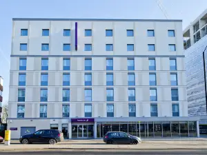 Premier Inn Slough Central South