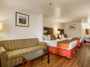 Sandia Peak Inn Old Town ABQ, a Howard Johnson by Wyndham