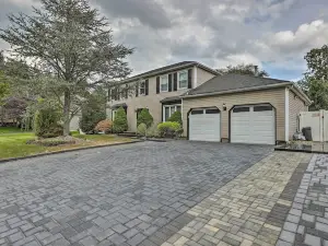 Jersey Home w/ Private in-Ground Pool & Hot Tub!