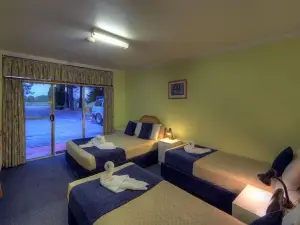 All Seasons Country Lodge