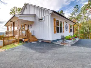 Hot Tub + Views: Mountain Escape in Ellijay!