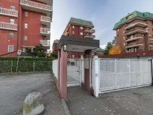 Apartment Forum IV