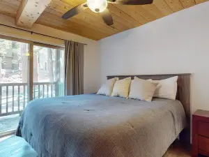Dual Master Suites and Complex Amenities - Stunning Mountain Haven