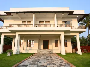 Saroja Villa by Monarch Stays