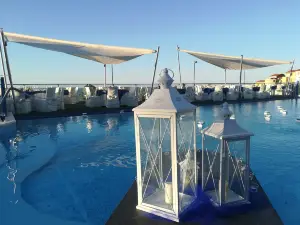 Tus'Hotel