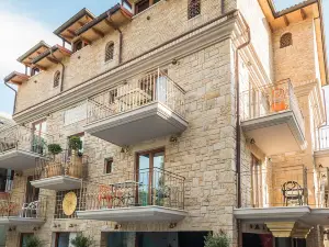Leda Suites
