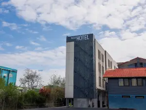 Bucharest Airport Hotel