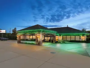 Antioch Hotel & Suites