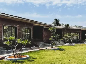 Discover Resorts Pali