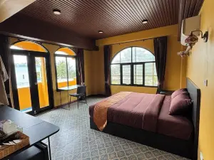 Phoenix Room