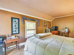 1 Mi to Main St Fryeburg: Historic Family Home