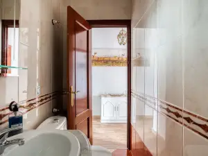 Lavish Apartment in Lora del Rio With Swimming Pool