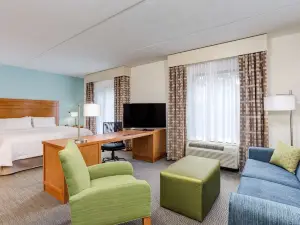 Hampton Inn & Suites Manchester