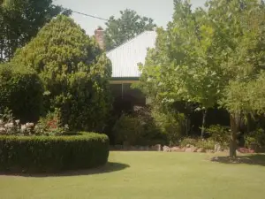 Lynrose Place