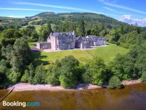 Benoch Lomond Castle