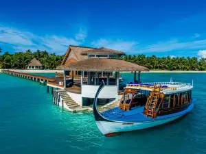 Mercure Maldives Kooddoo Adults Only Resort