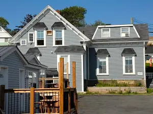 Harbourview Motel and Accommodations