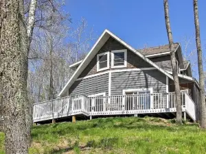 Spacious Pine Lake Home Deck, Fire Pit and 3 Acres!
