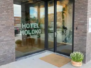 Hotel Moloko -Just a Room- Sleep&Shower-Digital Key by SMS