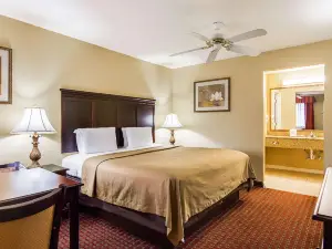Econo Lodge Inn & Suites Bryant
