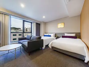 Hound Hotel Hadan