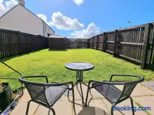 Homely Three Bed Holiday Home in Glasgow