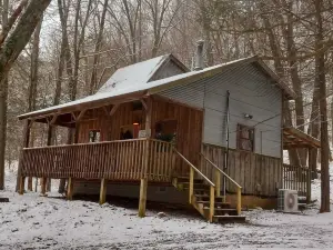 White River Adventure Cabin @ Pig Trail Scenic Hwy near Combs AR. ATV & Hiking