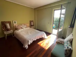 3-Bed Artist Chalet Near San Sebastian Sleeps 6