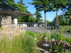 Town & Country Motel