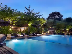 Desa Alamanis Resort Vila
