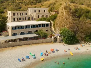 Lalloudes Seaside Accommodation