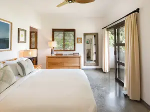 โรงแรมโนแมดิค