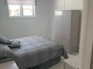 Room for Renting Inside House - Without Breakfast Provided
