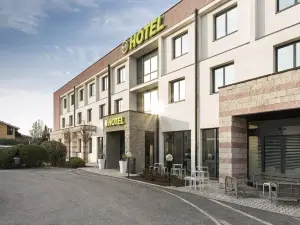 บีแอนด์บี โรงแรมมานโทวา