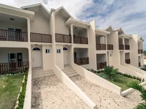 Nianna Coral Bay Deluxe Townhouse 1