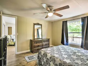 Cozy House w/ Huge Yard ~ 16 Mi to Fort Bragg