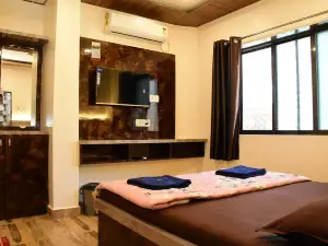 Suyog Hotel