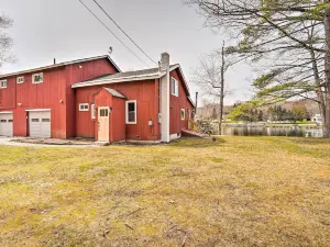 Cozy Castleton Cabin with Fire Pit and Water Access!