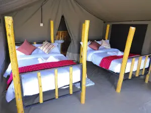 Emunyan Mara Camp