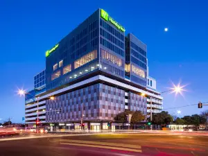 Holiday Inn Werribee, an IHG Hotel