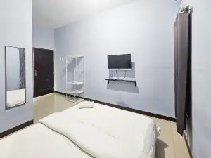 Homestay Sido Joyo near Sunrise Mall Mitra RedDoorz