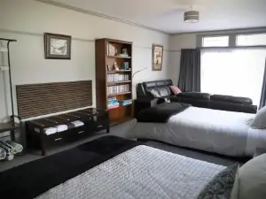 Catnap Cottage, Newly Renovated