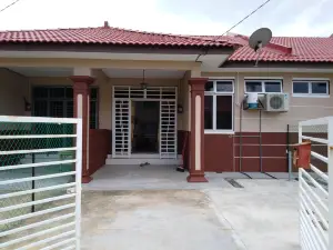LIZA HOMESTAY