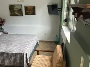 Tulip House