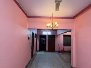 Spacious 5-room secure home